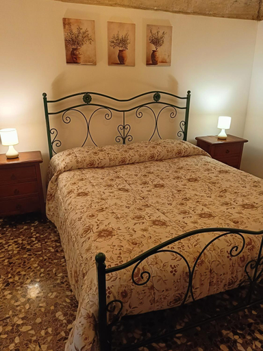 Others 2, Il Vallone, Taranto