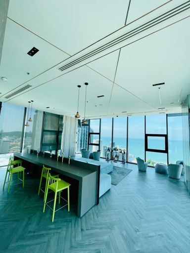Food & Drinks, The base 956 by Pupu, Pattaya