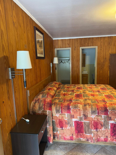 Others 4, Texas Inn Motel, Harrison