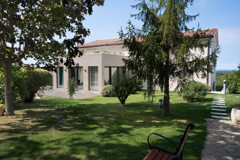Others 3, Restaurant & Villa Morgan, Buje