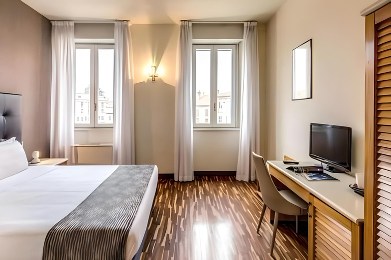 Bedroom 3, Albergo Firenze, Como