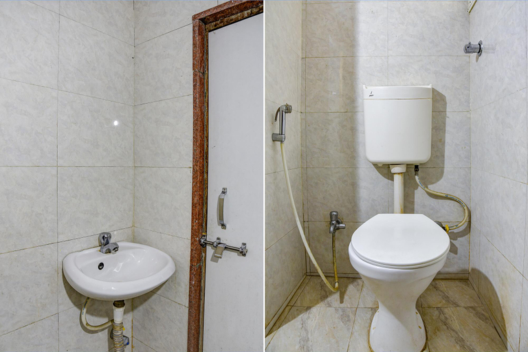 Bathroom, Fabhotel Surbhi, Bhopal