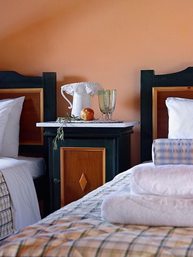 Bedroom 3, Hotel Ledra, North Aegean