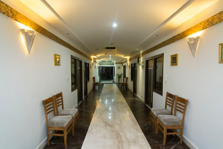 Public Area 2, Hotel Ganpati Palace, Mathura