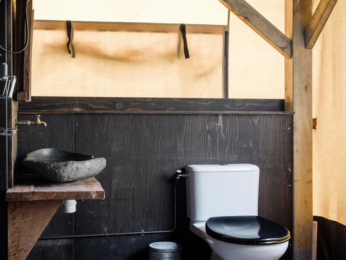 Bathroom, Charming Woodlodge Stay, Zijpe
