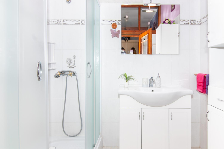 Bathroom 3, Green cottage Baredi, Izola, Slovenia, Koper