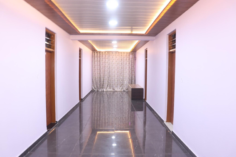Public Area, Hotel Shri Anand (Berinag,UK), Pithoragarh