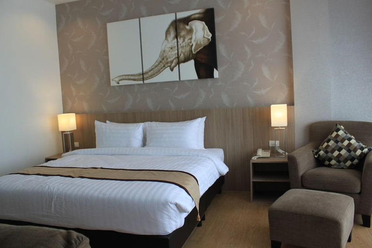 Bedroom 2, SR Boutique Hotel, Thakhek