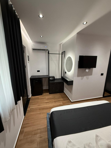 Bedroom 2, Vila La Familia, Sarandës