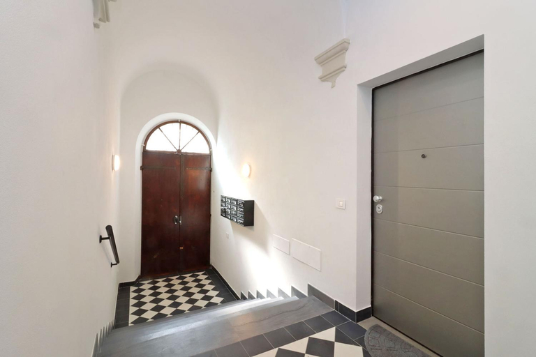 Others 2, Belfiore apartment, Florence
