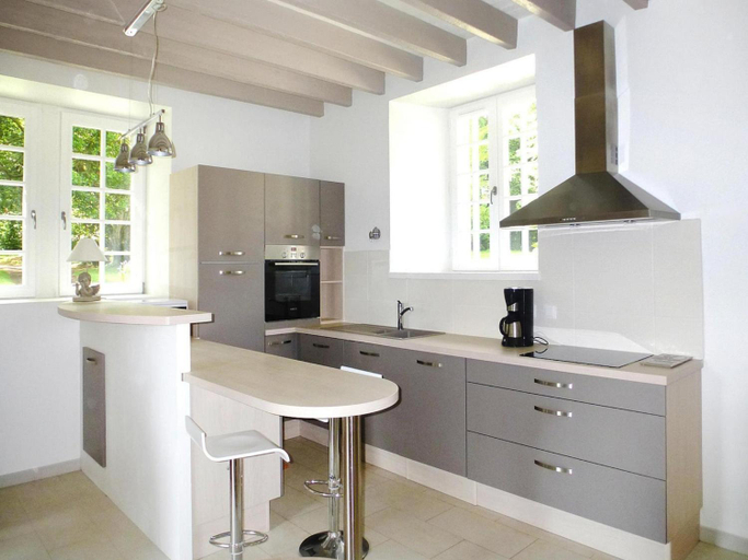 Others 5, Stone House near Pink Granite Coast Beaches, Côtes-d'Armor