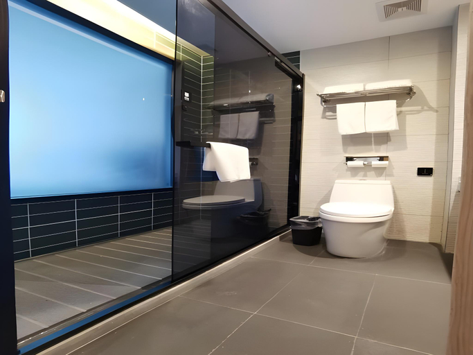 Bathroom 3, Green Tree Inn Express Xingtai Guangzong Development Zone Xingqing Road, Xingtai