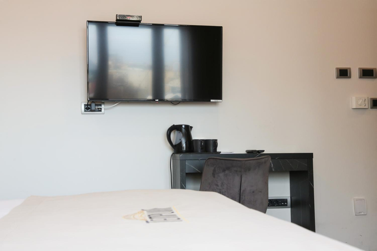 2, Templum Appart-Hotel -SELF CHECK IN - Slavija square, Belgrade