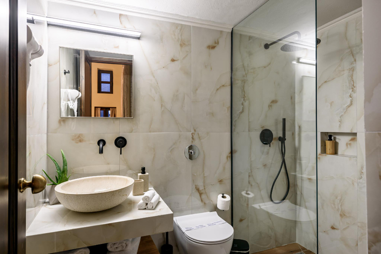 Bathroom 3, PORTO DEL COLOMBO, Crete