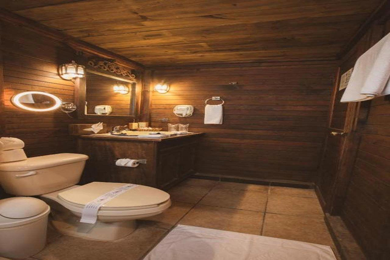 Bathroom 4, Petit Lafitte Beach Front Hotel & Bungalows, Cozumel