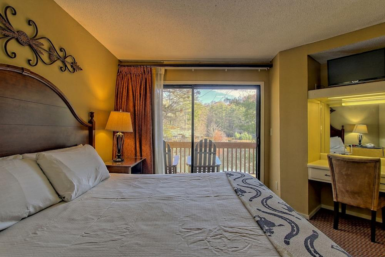 Bedroom 2, Foxhunt at Sapphire Valley, Jackson