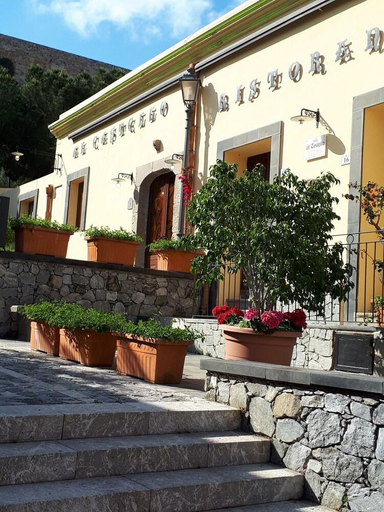 Others 4, Al Castello B&B, Messina