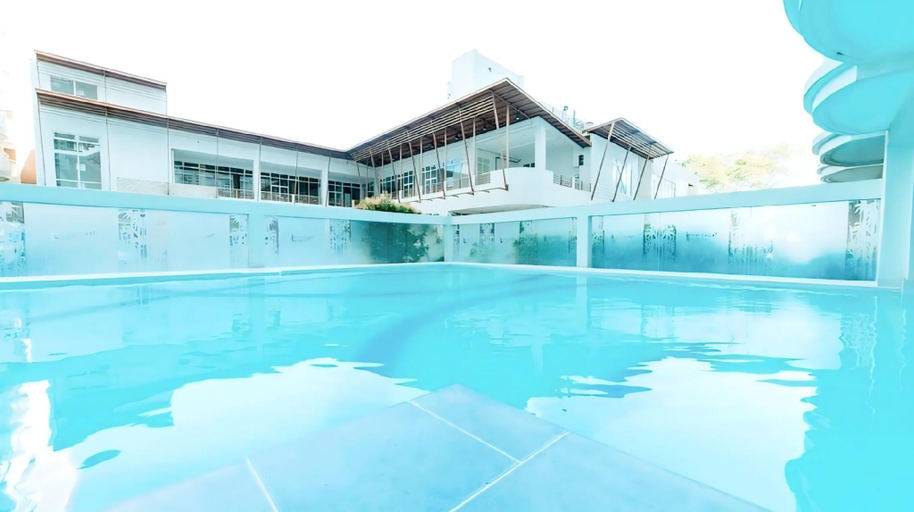 Sport & Beauty 2, Light & Chic - Mi Casa Tagaytay , Tagaytay City