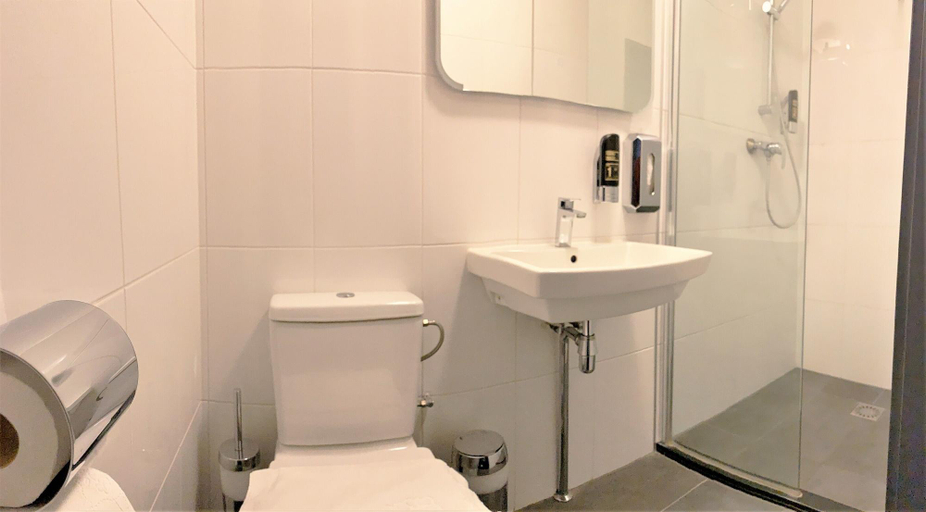 Bathroom 4, Hotel de Looier, Amsterdam
