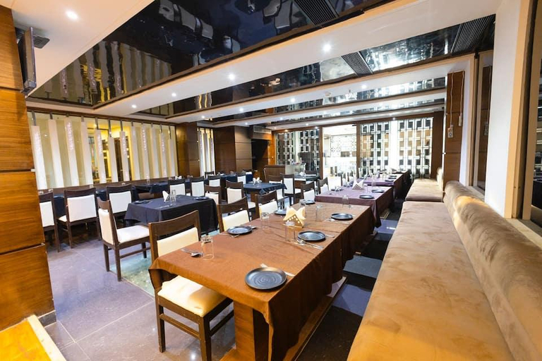 Food & Drinks 4, Hotel Sahib’s Lighthouse -Family & Corporate hotel, Agra