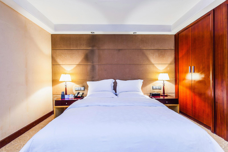 Bedroom 2, Centenio International Hotel, Foshan