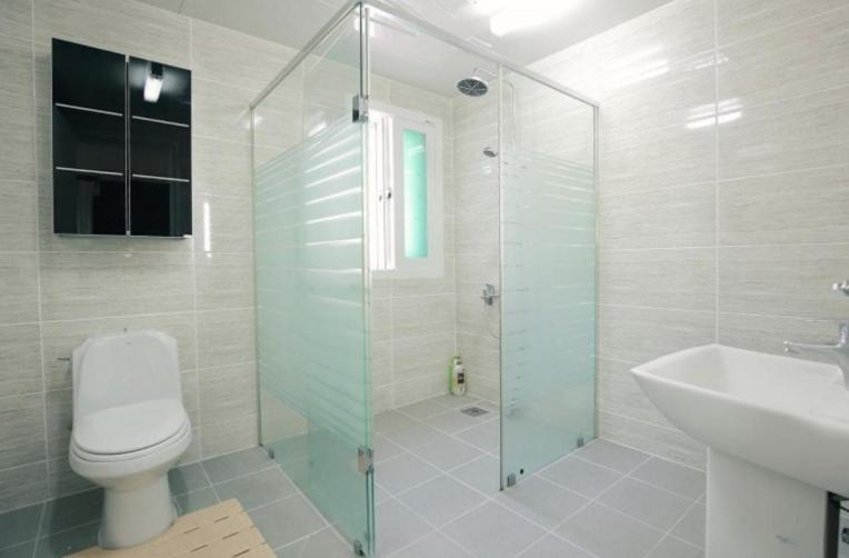 Bathroom 3, Saturday Pension Gyeongju, Gyeongju