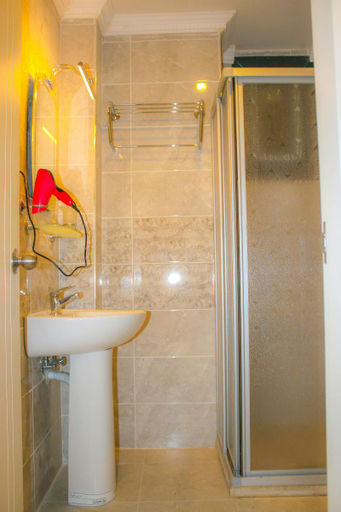 Bathroom 4, Deluxe Newport Hotel, Fatih