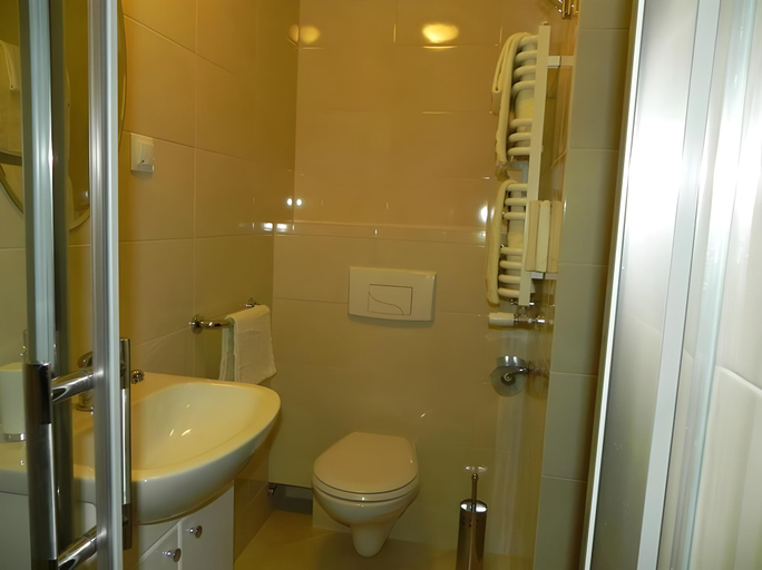 Bathroom 3, Camping Motel WOK, Warsaw