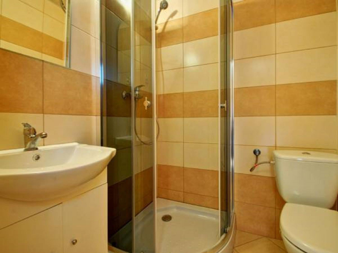 Bathroom 5, Willa Zielone Wzgorze, Włodawa