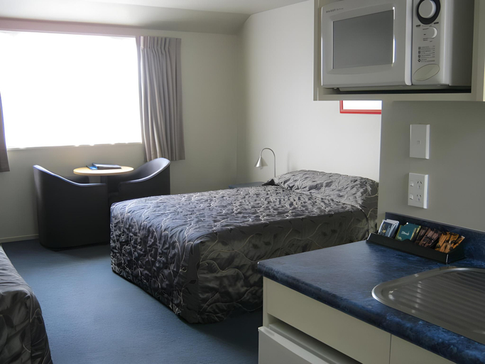 Bedroom 2, Anika Motel, Christchurch