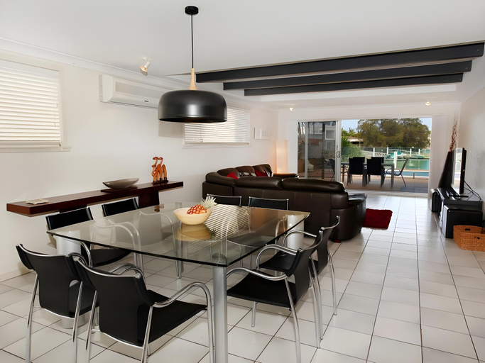Others 4, Tarcoola 49, Maroochy - Mooloolaba