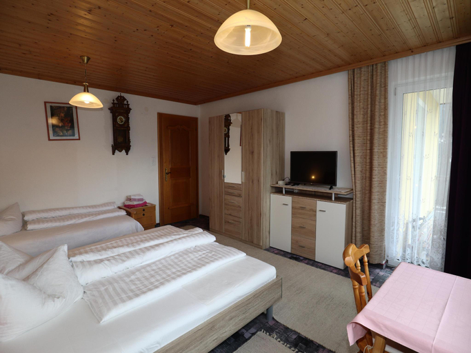 Bedroom 2, Holiday apartment in Kappl near ski resort, Landeck