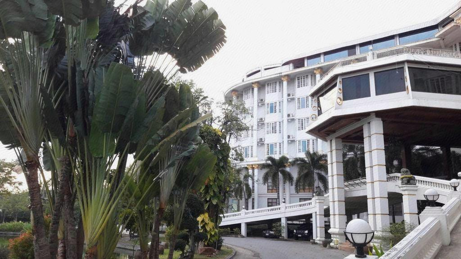 Exterior & Views 1, Hermitage Hotel & Resort, Muang Nakhon Ratchasima