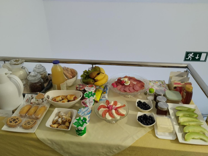 Food & Drinks, Apartma Azurre, Postojna