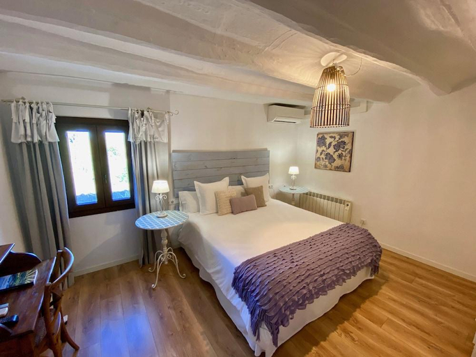 Bedroom 2, Bed & Breakfast Wine & Cooking Penedes, Barcelona
