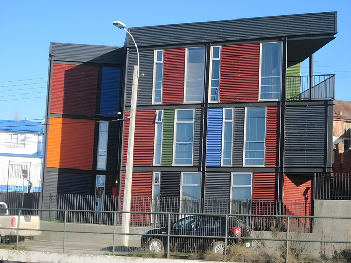 Exterior & Views