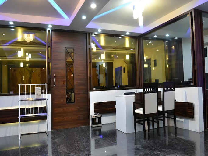 Public Area, Hotel Simran Pride, Raipur