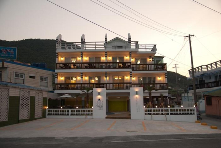 Others 2, Beach place Pension, Namhae