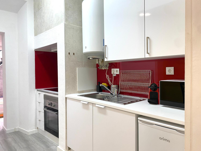 Others 5, Terrace House, Lisbon