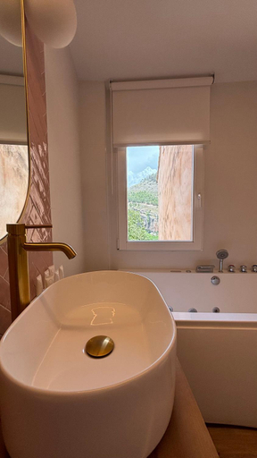 Bathroom 4, Mirador Del Rey, Cuenca