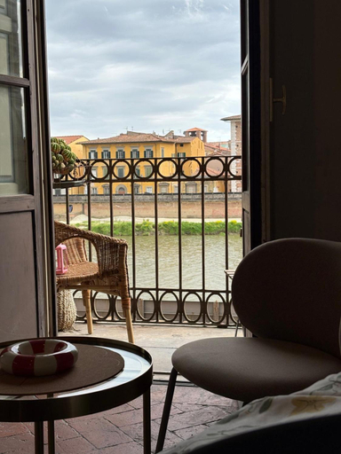 Others 4, b&b mediceo 16, Pisa
