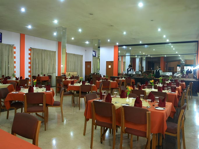 Food & Drinks 3, The Monarch Hotel, The Nilgiris