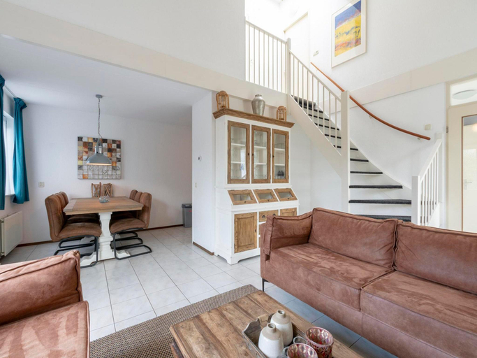 Others 5, Charming villa near sandy beach, Den Helder