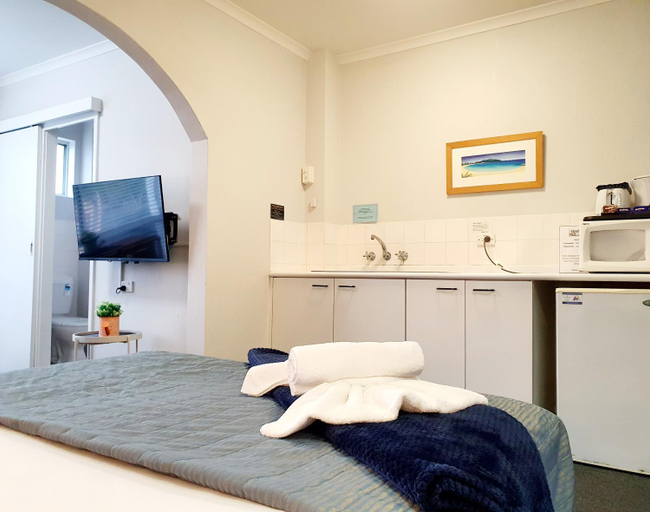 Bedroom 2, Oceanside Hawks Nest, Great Lakes