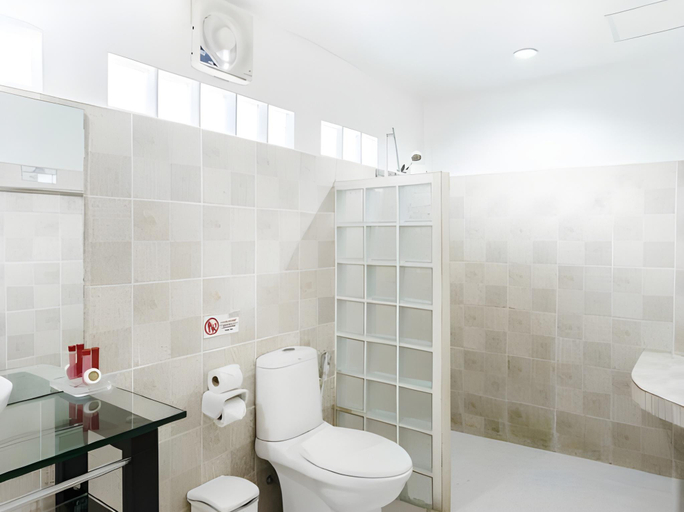 Bathroom 3, Samui Pier Beach Resort, Ko Samui