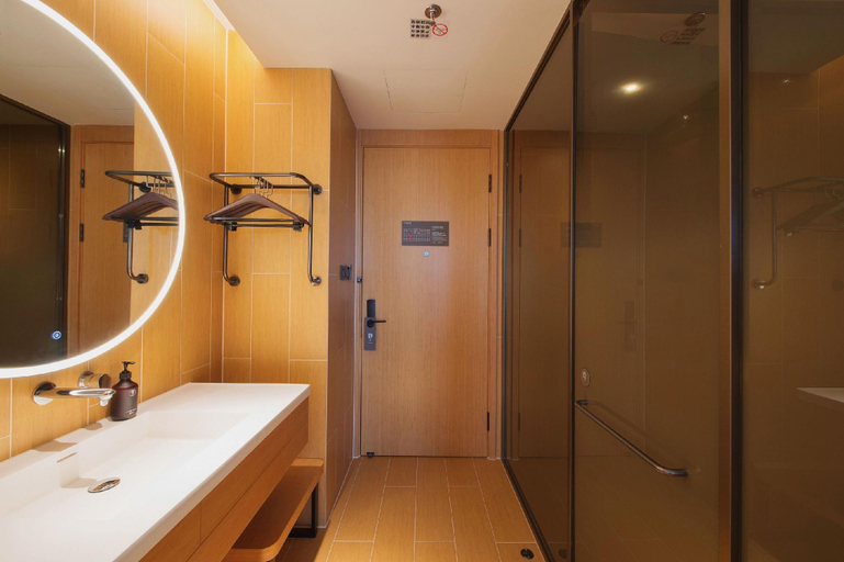 Bathroom 4, Ji Hotel Dalian Changxingdao Economic Zone, Dalian