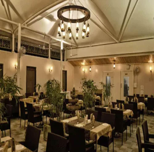 Food & Drinks 5, Hotel Raj Palace, Ahmadnagar