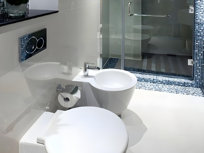 Bathroom 4, Al Sarab Hotel, Dubai