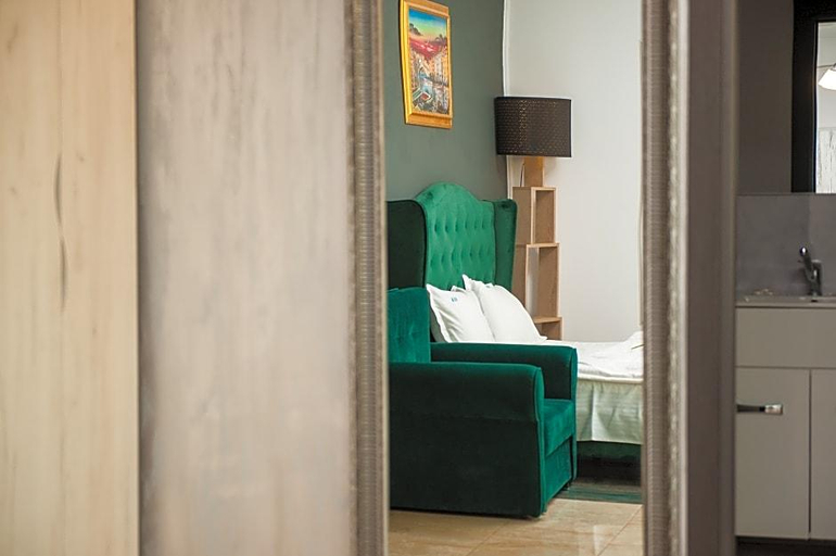 Others 3, SIA Residence, Otopeni
