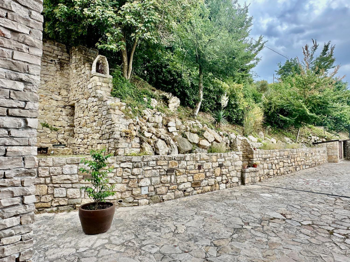 Others 2, Country B&B Piani del Mattino, Potenza